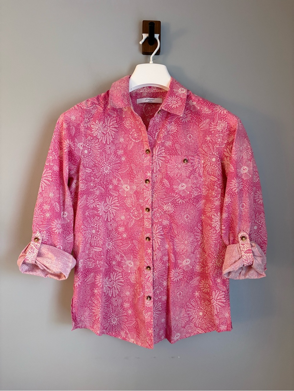 Foxcroft NYC Pink Floral Non-Iron Button Down Shirt Size 4